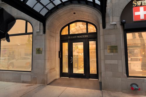 apt-1104-1204-70 E Walton St, Chicago, IL, 60611-1857 | Card Image