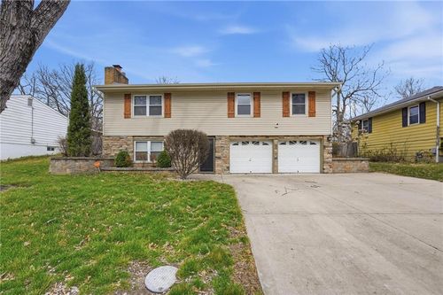 7806 Ne 57th St, Kansas City, MO, 64119-4117 | Card Image