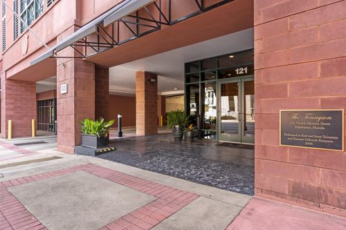 apt-1103-121 N Monroe St, TALLAHASSEE, FL, 32301-1548 | Card Image