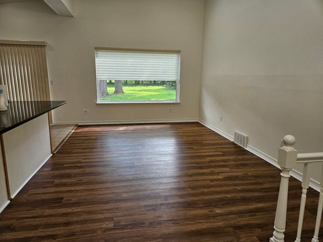 Living Room | Image 8