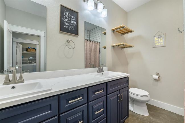 4330 Post Oak Point Rd, Home with 4 bedrooms, 4 bathrooms and 3 parking in New Ulm TX | Image 18