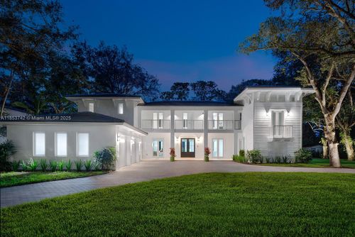 5835 Sw 81st St, South Miami, FL, 33143-8209 | Card Image