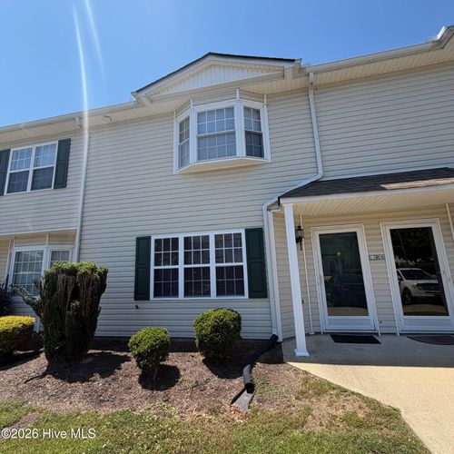 e5-2345 Vineyard Dr, Winterville, NC, 28590-9479 | Card Image