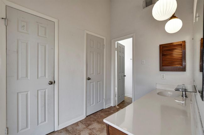 Primary bathroom. | Image 24