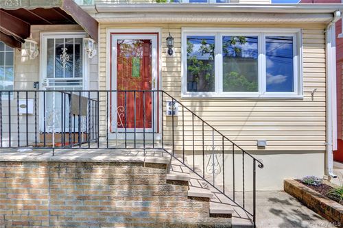 62 59th Dr, Maspeth, NY, 11378-3418 | Card Image