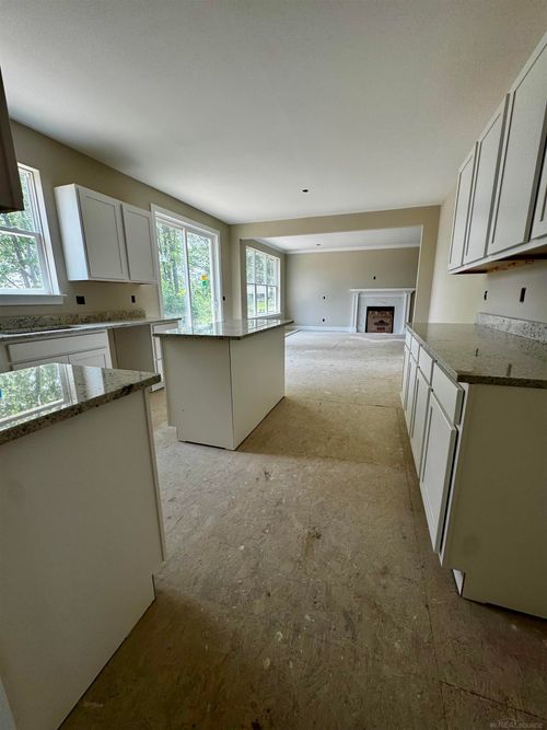 26314 Pine Gate Dr, New Baltimore, MI, 48051-2572 | Card Image