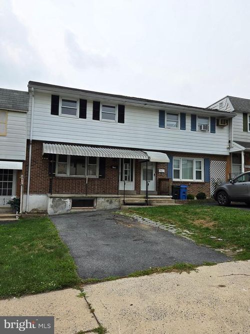 636 Centre St, READING, PA, 19605-3152 | Card Image