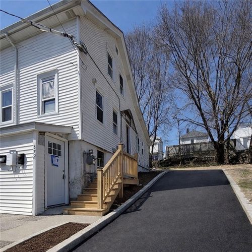 372 Hawkins St, Providence, RI, 02904-2360 | Card Image