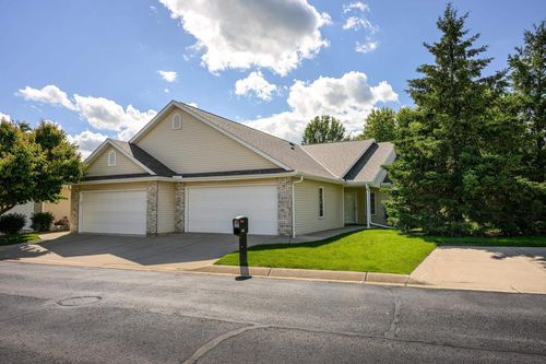 669 Springbrook Circle, Deforest, WI, 53532 | Card Image
