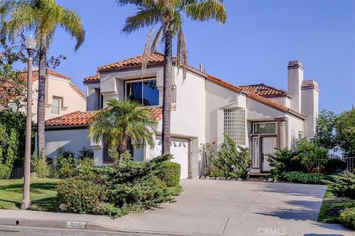 925 Calle Del Pacifico, Glendale, CA, 91208-3065 | Card Image