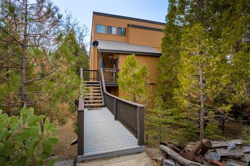 40720 Oakwoods Ln, Shaver Lake, CA, 93664-9695 | Card Image