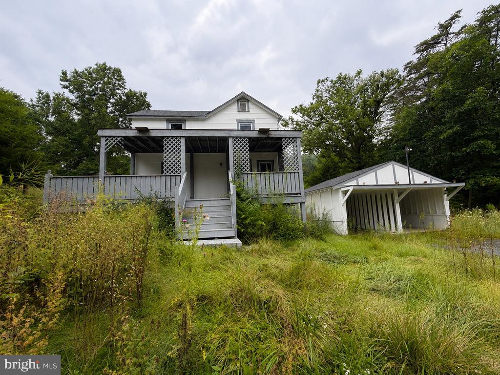 Residential in NEEDMORE