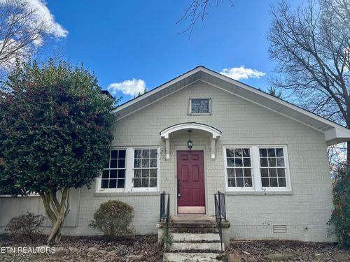 1212 Woodlawn Ave, Maryville, TN, 37804 | Card Image