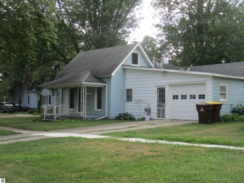 601 N River Ave, Alma, MI, 48801-1730 | Card Image
