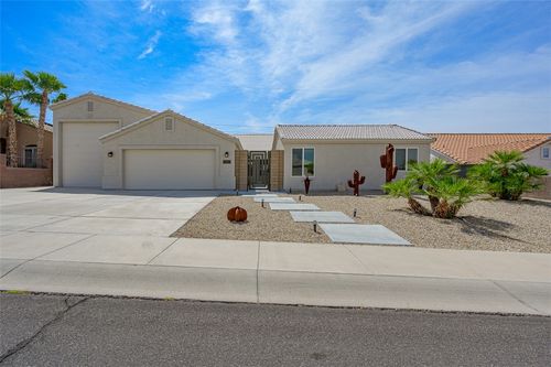 3476 Sun Ln, Bullhead City, AZ, 86429-7682 | Card Image