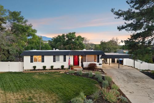 2562 E Dolce Vita Ct, Cottonwood Heights, UT, 84121-2356 | Card Image