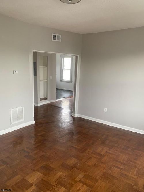 298 Clinton Pl, Newark, NJ, 07112-1564 | Card Image