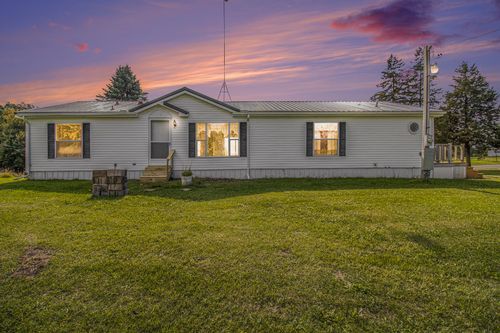 3043 E Sidney Rd, Sheridan, MI, 48884-8311 | Card Image