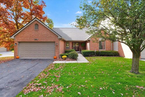944 Woodridge Hills Drive, Brighton, MI, 48106 | Card Image