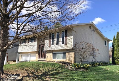 247 Houghton Rd, Northfield, OH, 44067-1554 | Card Image
