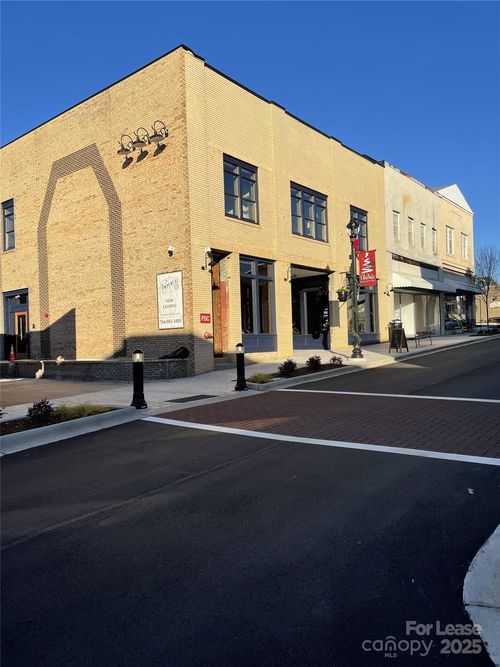 ste-200-140 W Mountain St, Kings Mountain, NC, 28086-3497 | Card Image