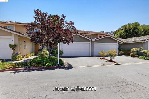 47 Turtle Creek St, Oakland, CA, 94605-4620 | Card Image