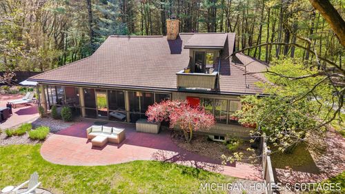 3255 Lake Trail Dr, Saugatuck, MI, 49453-8414 | Card Image