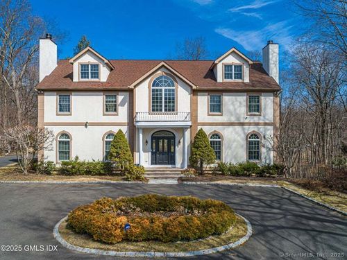 27 Stepping Stone Ln, Greenwich, CT, 06830-4031 | Card Image