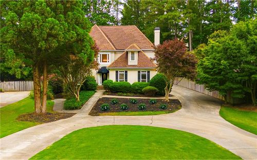 3655 Brisbane Dr, Marietta, GA, 30062-5196 | Card Image