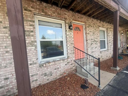 5-109 S Main St, Blissfield, MI, 49228-1281 | Card Image
