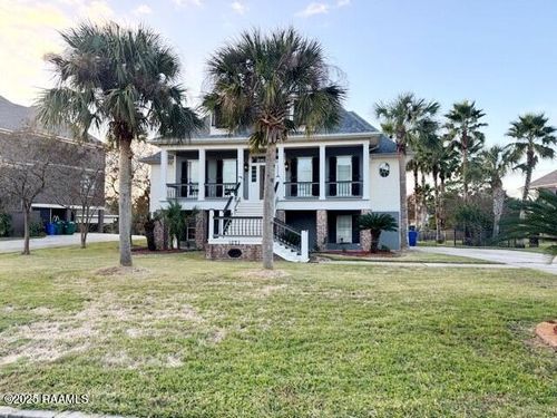 1071 Peninsula Dr, Slidell, LA, 70460-3465 | Card Image