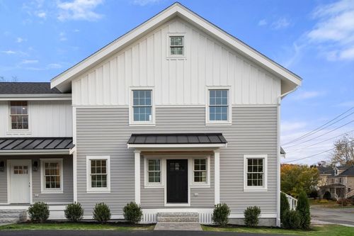 a-63 Oak St, Wellesley, MA, 02482-4722 | Card Image