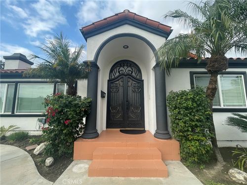 9457 Gotham St, Downey, CA, 90241-2959 | Card Image