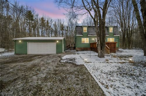 2105 N Park Ln, Rock Creek, OH, 44084-9618 | Card Image
