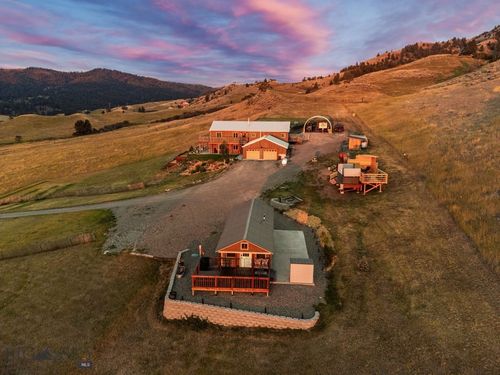 31 Bull Run Rd, Livingston, MT, 59047-9015 | Card Image