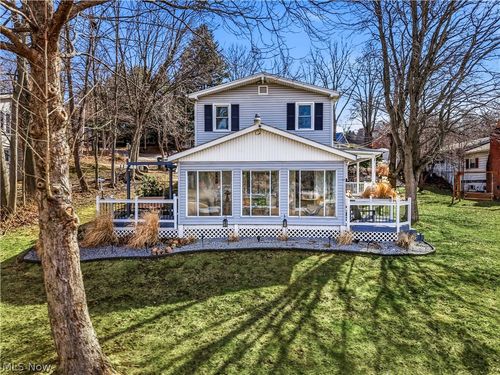 32242 Woodale Dr, Hanoverton, OH, 44423-9611 | Card Image