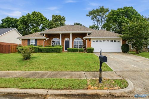 225 De Jan Rd, Madison, AL, 35758-9201 | Card Image