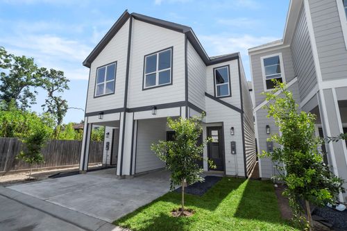 1938 Wildpacher Dr, Houston, TX, 77080-2116 | Card Image