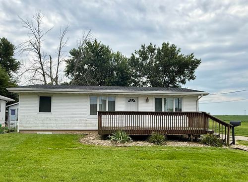 610 Maple St, Reinbeck, IA, 50669-1443 | Card Image