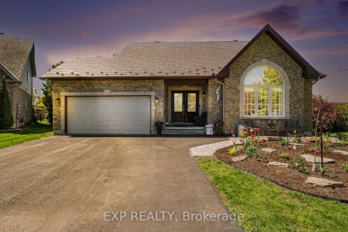 217 Jasper Cres, Rockland, ON, K4K0A3 | Card Image