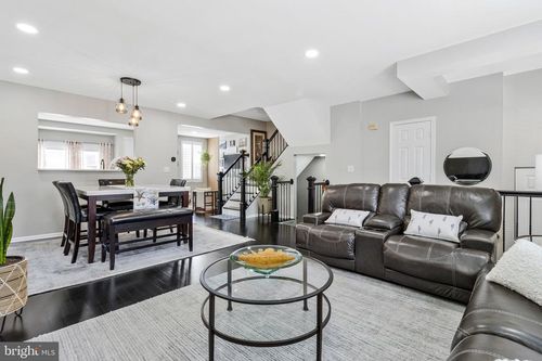 7406 Roudsby Ct, ALEXANDRIA, VA, 22315-5282 | Card Image