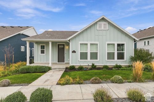 11632 S Kitty Hawk Rd, South Jordan, UT, 84009-1727 | Card Image