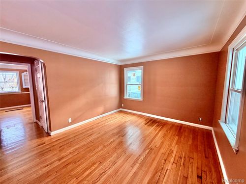 16746 Bramell St, Detroit, MI, 48219-3753 | Card Image