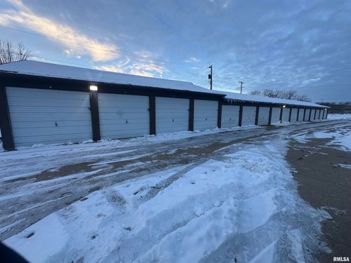 7800 10th St W, Rock Island, IL, 61201-7736 | Card Image