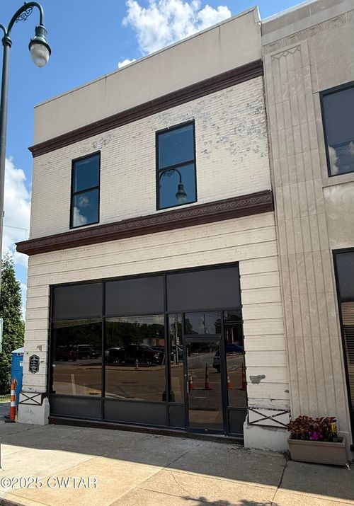 320 E Lafayette St, Jackson, TN, 38301-6220 | Card Image