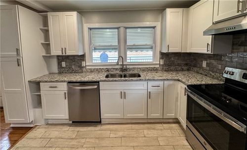 649 Valley Brook Rd, Scottdale, GA, 30079-1039 | Card Image