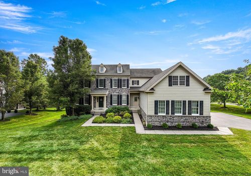 1 Magnolia Way, CHADDS FORD, PA, 19317-9692 | Card Image
