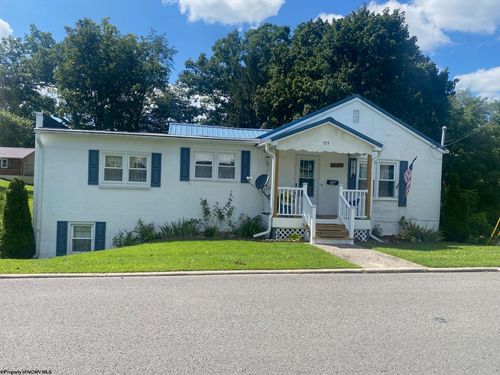 105 Pleasant Avenue, Elkins, WV, 26241 | Card Image