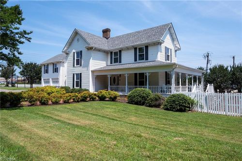 301 Virginia Dr, Yadkinville, NC, 27055-8174 | Card Image