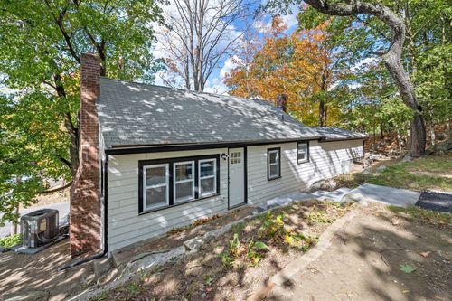 9 Walden Pond Ave, Saugus, MA, 01906-1129 | Card Image